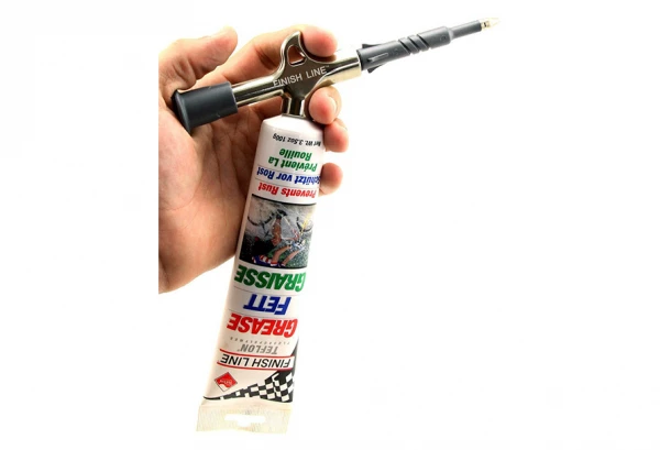 Pistolet à Graisse Finish Line Grease Gun 4 Pistolet à Graisse Finish Line Grease Gun – Image 2
